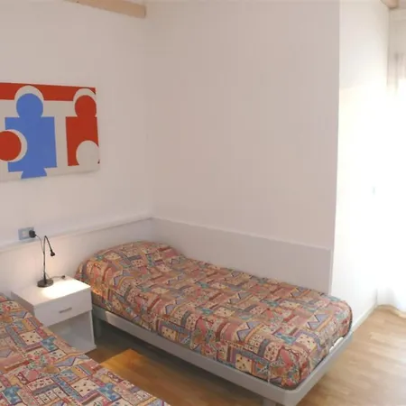 A Cozy Townhouse A Stones Throw From The Sea