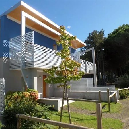 Apartment A Cozy Townhouse A Stones Throw From The Sea *
