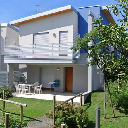 A Cozy Townhouse A Stones Throw From The Sea Apartamento *